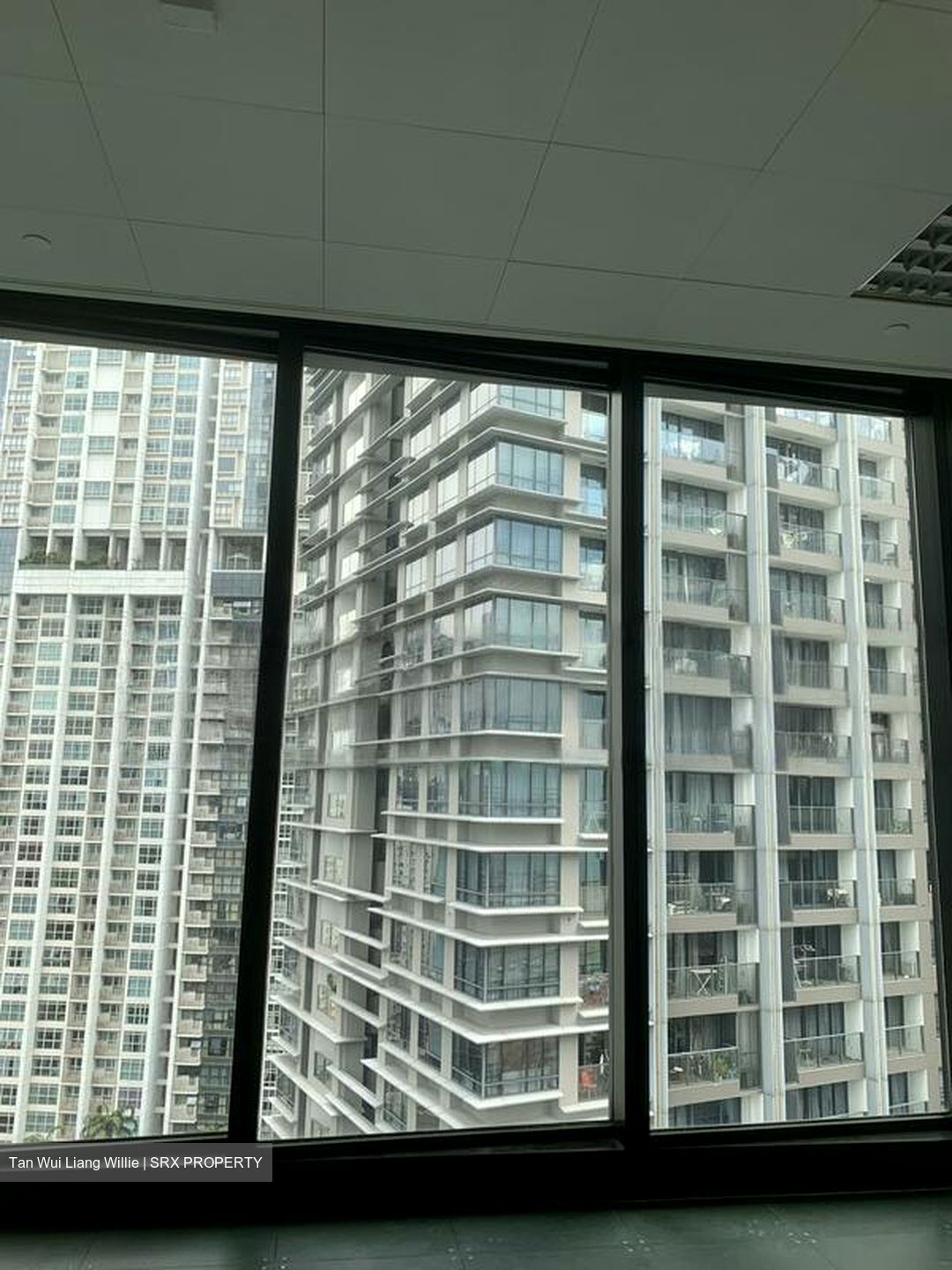 Hub Synergy Point (D2), Office #625418771